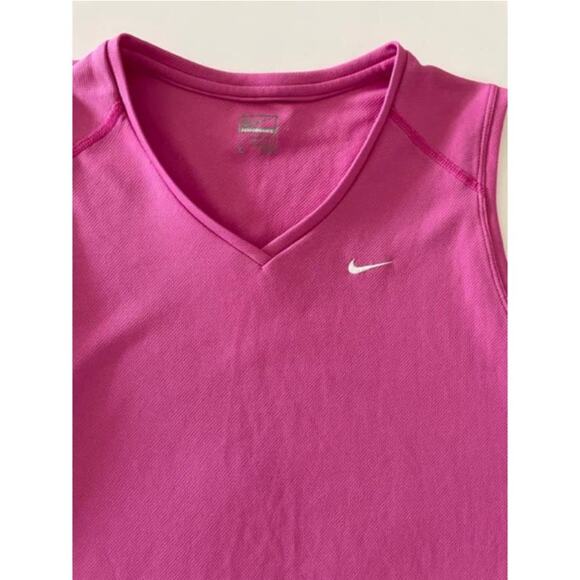 Nike V-Neck Tank Performance Top Size Large - Picture 2 of 6